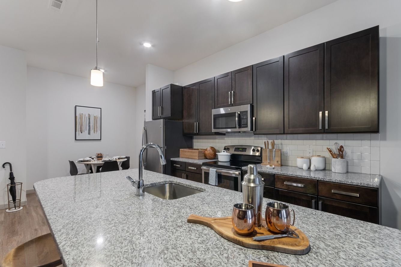 Contact Slate At Andover Apartments Apartments In Andover